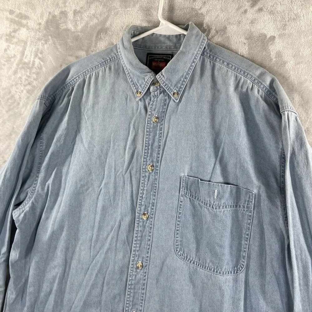 Wrangler Hero Shirt Mens XL Chambray Button Down Work Cotton Faded Blue Pocket